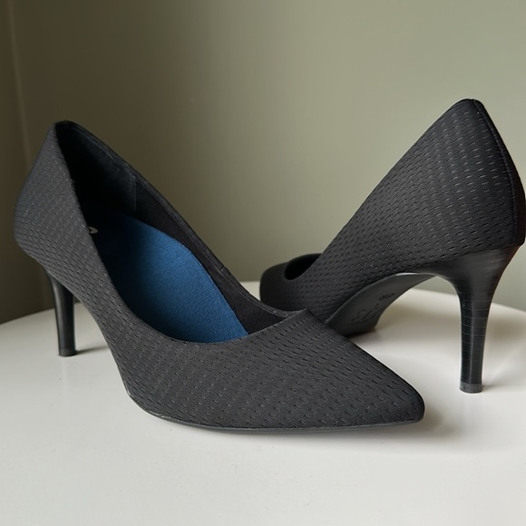 Betabrand Mile Marker Black Heels Comfort Business size 9.5 - Picture 1 of 16